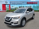 Used 2017 Nissan Rogue SV image 4
