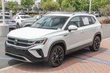 Used 2022 Volkswagen Taos SEL w/ Panoramic Sunroof Package image 3