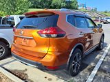 Used 2017 Nissan Rogue SL image 2