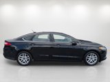 Used 2016 Ford Fusion SE w/ Equipment Group 202A image 4