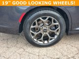 Used 2015 Chrysler 300 S w/ 300S Premium Group image 5