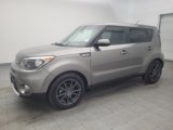 Used 2017 Kia Soul + image 2