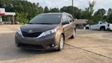 Used 2017 Toyota Sienna XLE image 2
