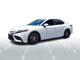 Used 2021 Toyota Camry SE image 2