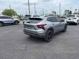 Used 2025 Chevrolet Trax ACTIV w/ Sunroof Package image 2