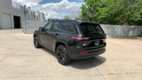 Used 2023 Jeep Grand Cherokee Altitude image 3