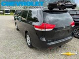 Used 2011 Toyota Sienna LE w/ Towing Pkg image 2