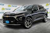 Used 2024 Chevrolet Trax LT w/ Sunroof Package image 3