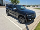 Used 2019 Jeep Grand Cherokee Limited w/ Luxury Group II image 2