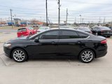 Used 2017 Ford Fusion SE w/ Fusion SE Technology Package image 6