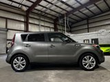 Used 2015 Kia Soul + image 5