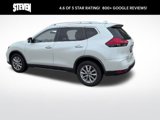 Used 2017 Nissan Rogue SV w/ SV Premium Package image 4
