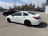 Used 2017 Nissan Altima 2.5 SV image 3