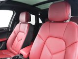 Used 2025 Porsche Macan image 5