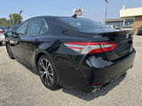Used 2018 Toyota Camry SE image 5