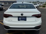 Certified 2024 Volkswagen Jetta SE w/ Panoramic Sunroof Package image 4