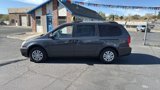 Used 2014 Kia Sedona LX image 4