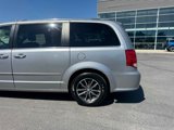 Used 2017 Dodge Grand Caravan SXT image 4