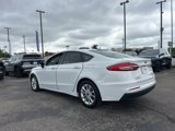 Used 2020 Ford Fusion SE image 5