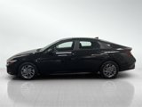 Used 2024 Hyundai Elantra SEL image 3