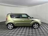 Used 2010 Kia Soul ! image 4