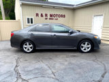Used 2014 Toyota Camry SE image 2