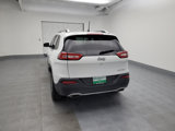 Used 2017 Jeep Cherokee Limited image 6