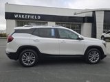 Certified 2022 GMC Terrain SLT w/ Infotainment Package II image 2