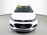 Used 2017 Chevrolet Trax Premier image 2