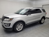 Used 2017 Ford Explorer XLT w/ Equipment Group 201A image 2