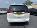 Used 2018 Chrysler Pacifica Touring-L image 4