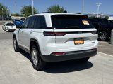 Certified 2023 Jeep Grand Cherokee Limited image 4