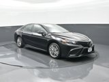 Used 2023 Toyota Camry SE image 2