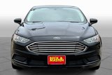 Used 2017 Ford Fusion SE w/ Fusion SE Technology Package image 3