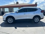 Used 2019 Nissan Rogue SV image 2