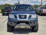 Used 2014 Nissan Frontier SV image 2