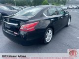 Used 2013 Nissan Altima 3.5 SL w/ Technology Pkg image 3
