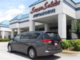 Used 2023 Chrysler Voyager LX image 3