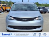 Used 2023 Chrysler Voyager LX image 2