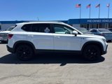 Used 2022 Volkswagen Taos SEL w/ Panoramic Sunroof Package image 4