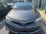 Used 2014 Toyota Camry SE image 2