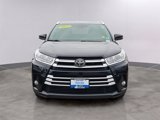 Used 2017 Toyota Highlander XLE image 2