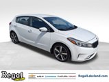 Used 2017 Kia Forte EX image 2