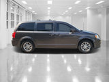 Used 2019 Dodge Grand Caravan SXT image 2