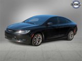 Used 2016 Chrysler 200 S w/ Comfort Group image 4