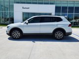 Certified 2021 Volkswagen Tiguan SE w/ Panoramic Sunroof Package image 4