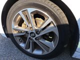 Used 2017 Hyundai Elantra Limited w/ Limited Tech Package 04 image 2