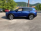 Used 2021 Nissan Rogue SV image 2