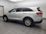 Used 2018 Kia Sorento LX image 3