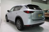 Used 2017 MAZDA CX-5 Touring w/ Preferred Equipment Package image 3
